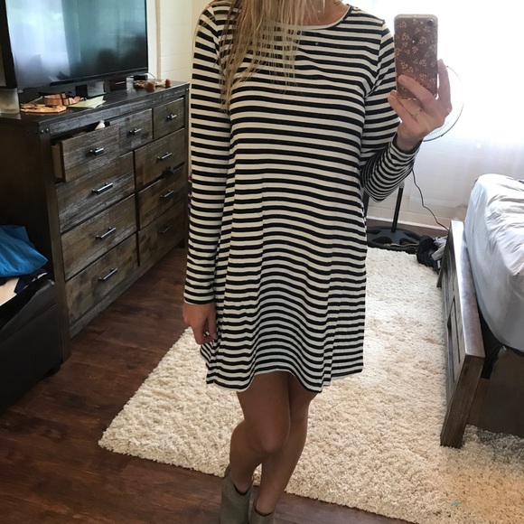 Elbow Patch Striped Dress - Picture 4 of 5